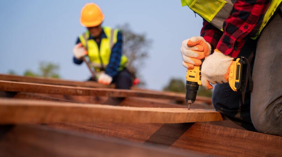 Professional gutter cleaning in Dahlen, ND